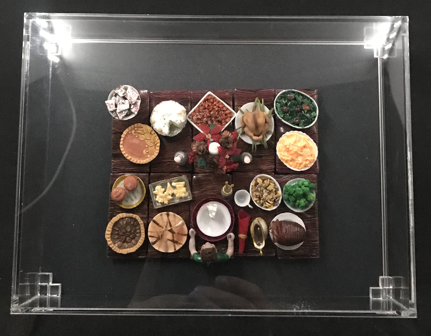 Nail art board, nail art display, magnetic nail art display, magnetic nails, competition nail art board, competition display, competition tips display, boxed nail art display box, boxed tip art display box,