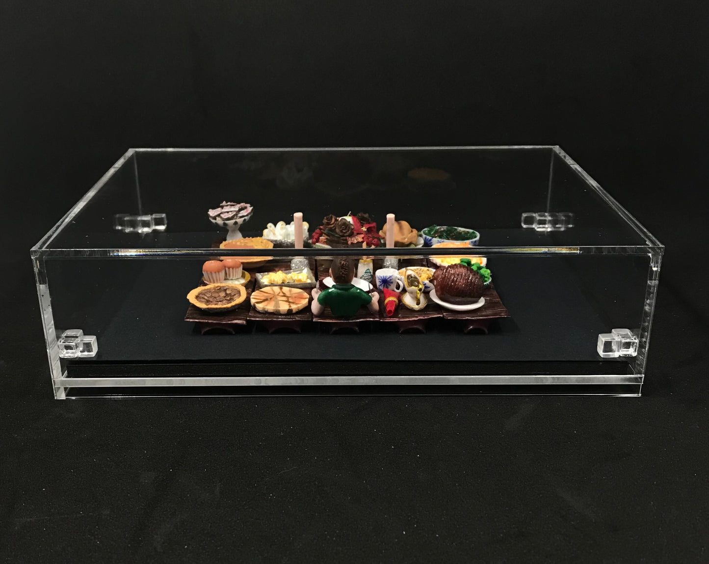 Nail art board, nail art display, magnetic nail art display, magnetic nails, competition nail art board, competition display, competition tips display, boxed nail art display box, boxed tip art display box,